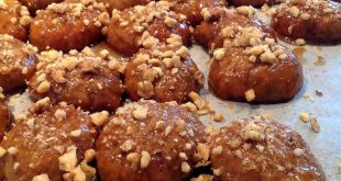 Οι θερμίδες και τα λιπαρά για μελομακάρονα και κουραμπιέδες