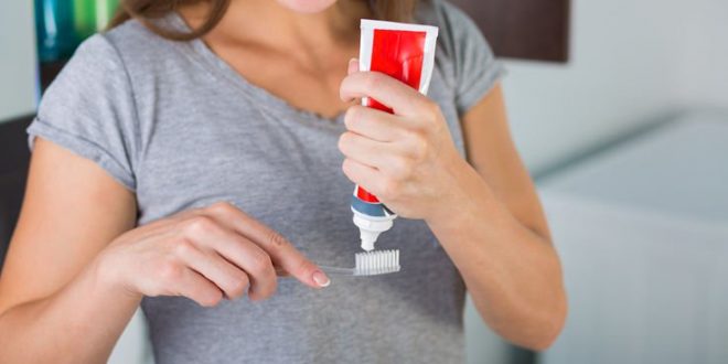 Κάθε πότε πρέπει να αλλάζετε οδοντόβουρτσα