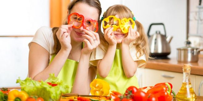 Πώς να κάνετε το παιδί να τρώει υγιεινά