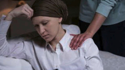 E.Φιλόπουλος: «Ντροπή οι καρκινοπαθείς τελικού σταδίου να περιφέρονται με φορεία από νοσοκομείο σε νοσοκομείο»