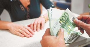 Διπλό ασφαλιστικό χαράτσι στους επαγγελματίες για πέντε μήνες