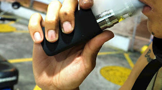 Οι χρήστες ηλεκτρονικού τσιγάρου είναι πιο ευάλωτοι σε πνευμονία