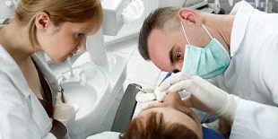 Πότε πρέπει να λαμβάνουν αντιβίωση οι οδοντιατρικοί ασθενείς