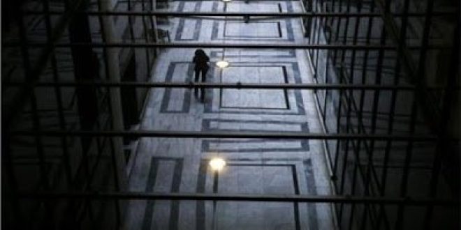 Έκρηξη φτώχειας: Με 382 ευρώ το μήνα ζουν 5,1 εκατ. άτομα