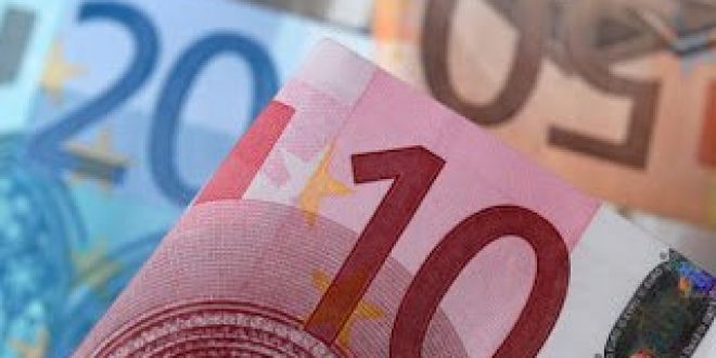 Συντάξεις: Επιστροφές ποσών σε 200.000 συνταξιούχους – Ποιοι και πότε θα δουν επιπλέον χρήματα στον λογαριασμό τους