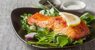 Σολομός: Τα οφέλη που συνδέονται με την καρδιά και τη διάρκεια ζωής