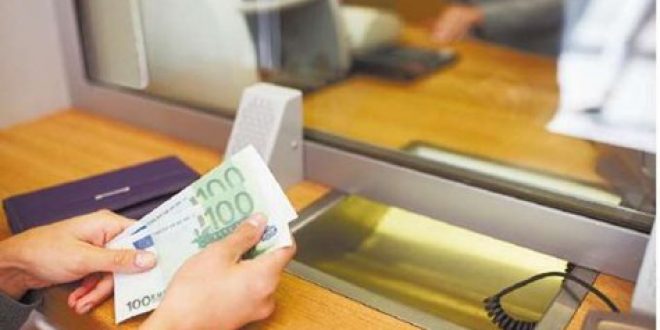 Ταμεία: Αυξάνουν το πλεόνασμα κατά 1,3 δισ. ευρώ στις πλάτες επιχειρήσεων-συνταξιούχων