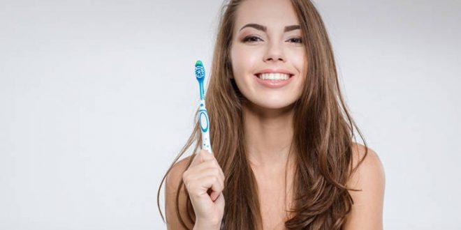 Τρεις κανόνες που πρέπει να τηρείς με την οδοντόβουρτσά σου