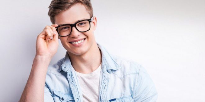 Όσοι φοράνε γυαλιά, έχουν γενετική προδιάθεση να είναι πιο έξυπνοι