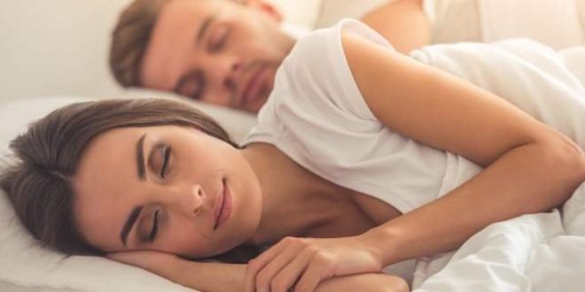 Το νούμερο ένα πράγμα που μπορείτε να κάνετε για καλύτερο ύπνο, σύμφωνα με ειδικούς