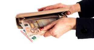 Τριπλό σοκ εισφορών για τους ελεύθερους επαγγελματίες το 2019