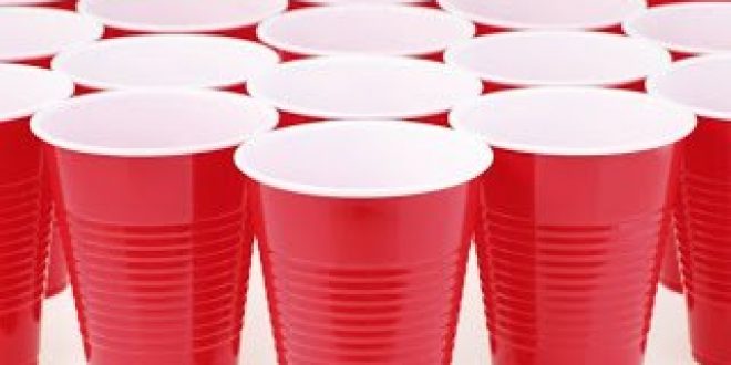 300 εκατομμύρια πλαστικά ποτήρια τον χρόνο καταναλώνουν οι Έλληνες μόνον για τον καφέ τους