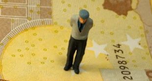 Στον «αέρα» 177.500 συντάξεις ύψους 2,1 δισ. ευρώ -Αγώνας δρόμου ΕΦΚΑ, ΕΤΕΑΠ