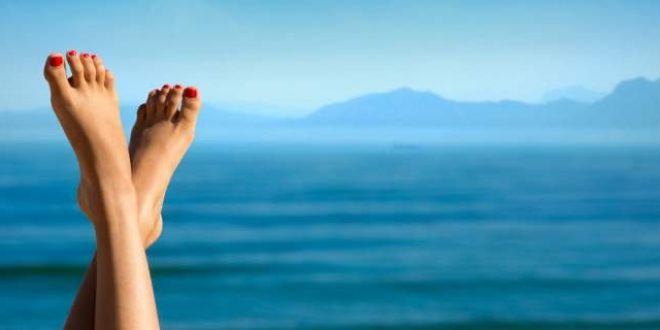 Τι μαρτυρούν για την υγεία σας τα σημάδια στα νύχια