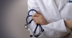 Χωρίς τις 200 δωρεάν επισκέψεις από σήμερα – Οι ασφαλισμένοι θα εξυπηρετούνται από μόλις 14 γιατρούς